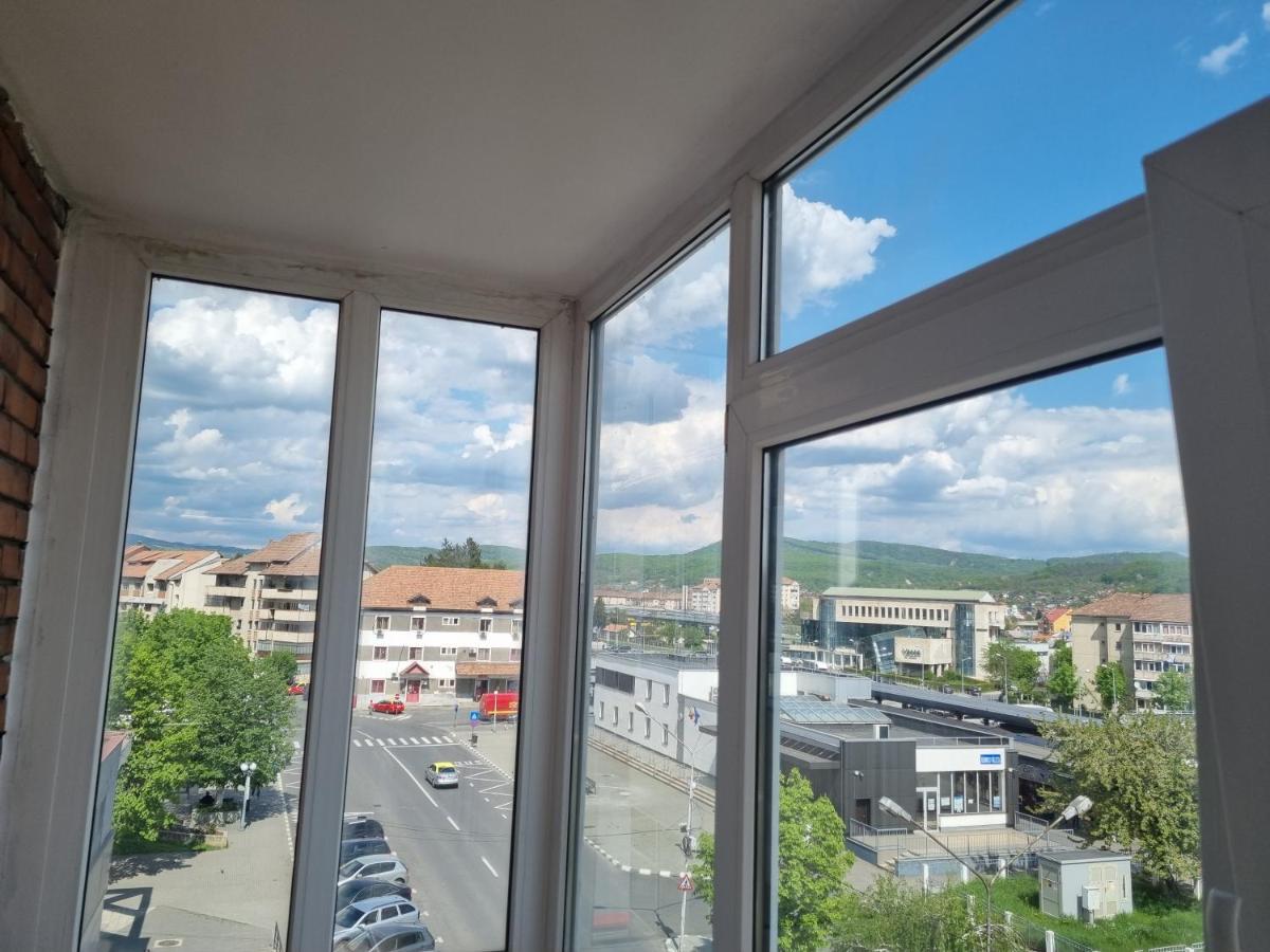 Marya'S Apartman Râmnicu Vâlcea Kültér fotó