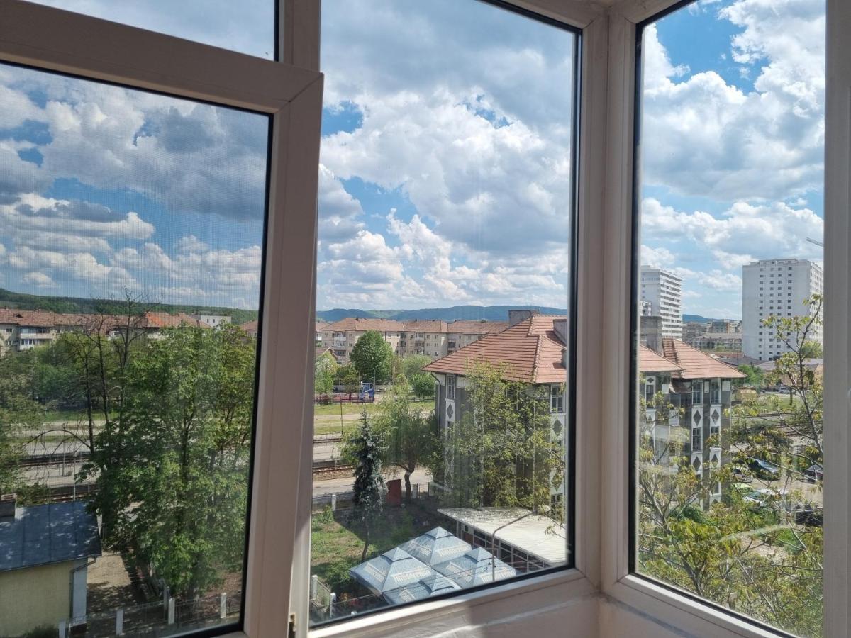 Marya'S Apartman Râmnicu Vâlcea Kültér fotó
