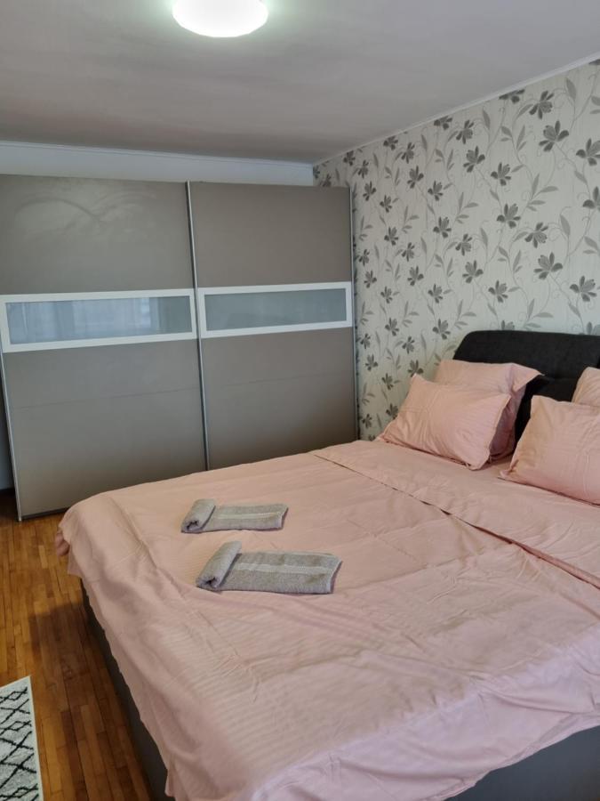 Marya'S Apartman Râmnicu Vâlcea Kültér fotó