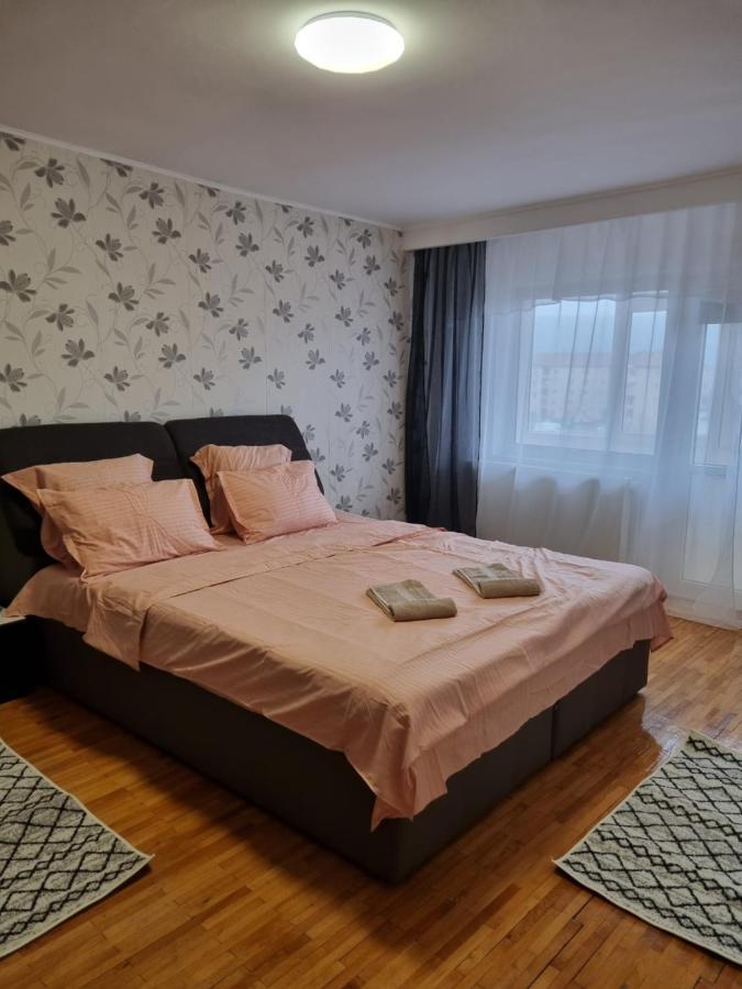 Marya'S Apartman Râmnicu Vâlcea Kültér fotó